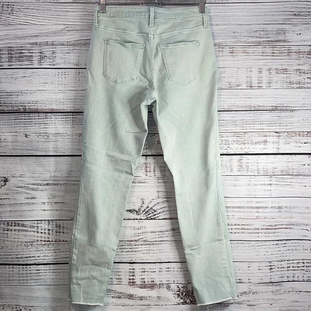 🔥 SALE UNIVERSAL THREAD White Washed High Rise Jeans | Size 4/27